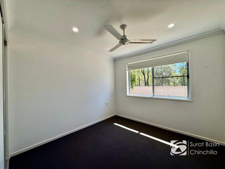 Spacious Family Home in a Peaceful Cul-de-Sac - Photo 5