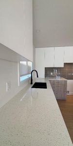 Appartement style Condo 4 1/2 PLUS OU 5 LUMINEUX - Photo 3