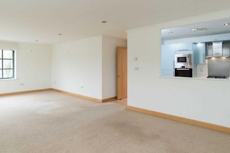3 bedroom apartment to rent - Photo 3