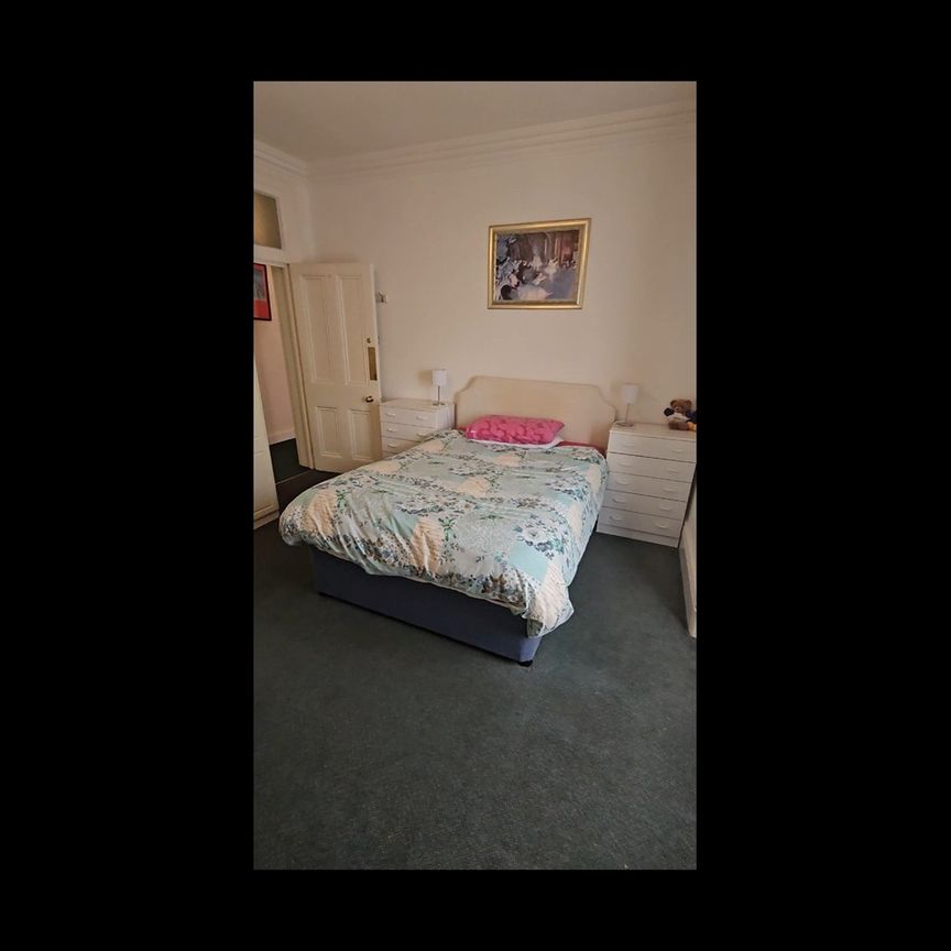 2 Bed Flat, Great Russell Mansions, WC1B - Photo 1