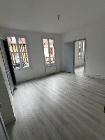 Location appartement 2 pièces 45 m² à Pont-de-l'Arche (27340) - Photo 2