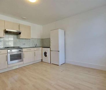 Arundel Court, South Parade, Southsea, PO5 - Photo 4