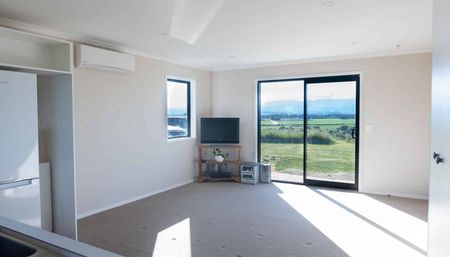 Tranquil Countryside Living - Photo 3