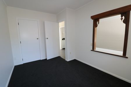 Renovated 1 bedroom- Brooklyn - Photo 4