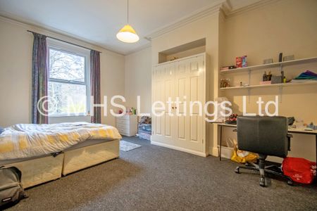 10 Bedroom Mid Terraced House for rent in Regent Park Terrace - Photo 4