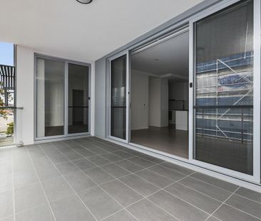 Spacious 2 Bedroom Apartment - Rent increase to $660pw - Photo 3
