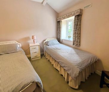 2 bedroom end of terrace house to rent - Photo 6