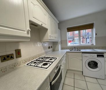 2 bedroom terraced house to rent - Photo 4