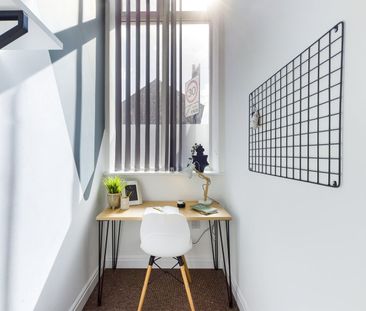 Room in a Shared House, Smithdown Road, L15 - Photo 1