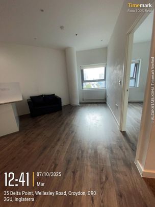 1 Bed Flat, Delta Point, CR0 - Photo 1