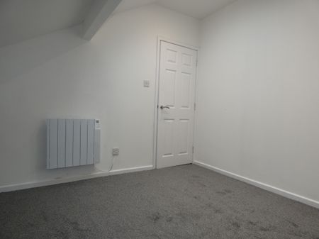 Palatine Road Flat 4 - Photo 3