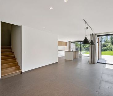 Moderne en uiterst comfortabele woning met 4 slaapkamers. - Photo 6