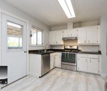 15167 108 Avenue, Surrey (Upstairs) - Photo 5