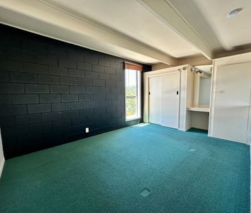 Loft Style Apartment - Mt Eden - Photo 6