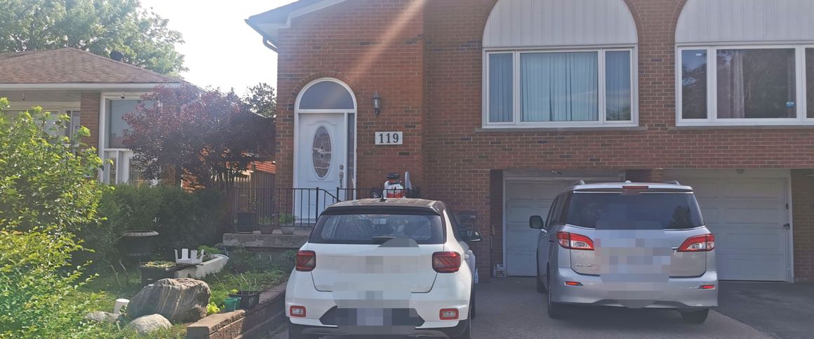 For Lease - 119 Shawnee Circle, Toronto, Ontario - Photo 1