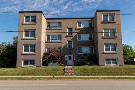 apartments at 143 Westchester Crescent - Photo 2