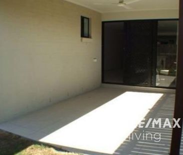 Boutique 3 Bedroom Home in Narangba with Ducted Air Conditioning - Photo 3