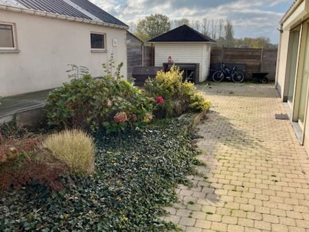 Zeer ruime woning met 4 slpk, dubbele garage en tuin - Foto 4