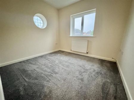 2 bedroom detached house to rent - Photo 2