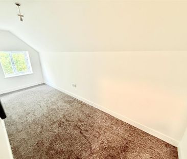 5 bedroom flat to rent - Photo 4