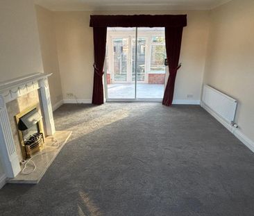 2 bedroom bungalow to rent - Photo 2