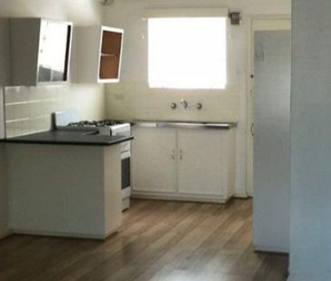 Ground Level, Solid Brick TWO Bedroom, Home Unit. Open Saturday 1.0... - Photo 5