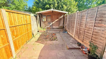 St. Marys Road, Watford, WD18 - Photo 4