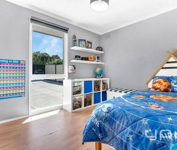 The Perfect Family Home! - Photo 4