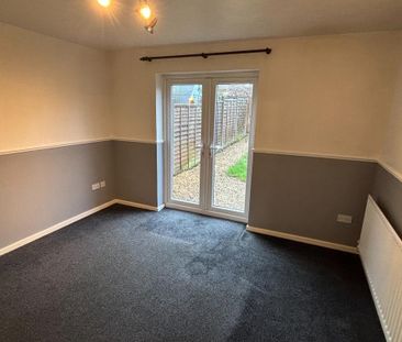 2 bedroom terraced house to rent - Photo 4