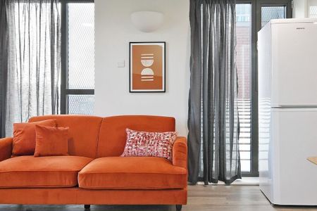 5 bedroom flat to rent - Photo 4