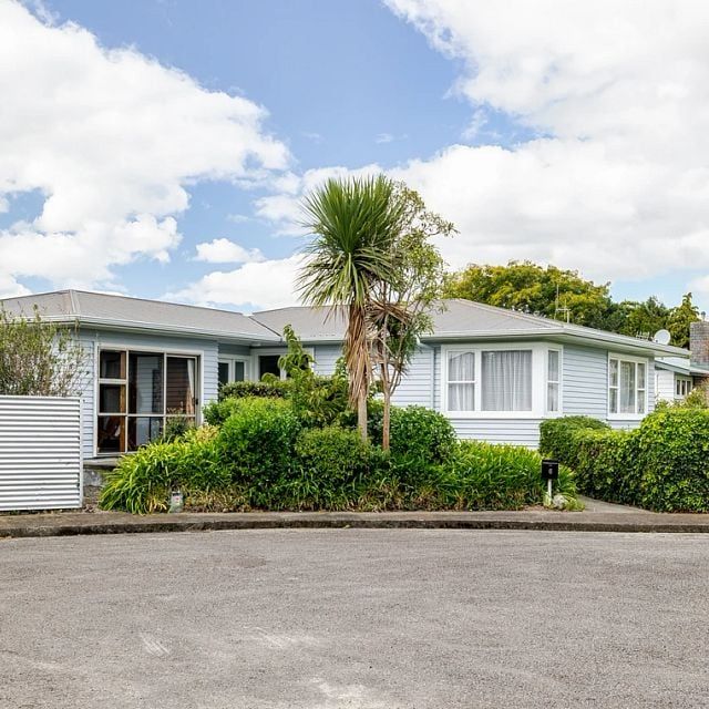 Private Court, 4 Bedroom, Available Immediately. - Photo 1
