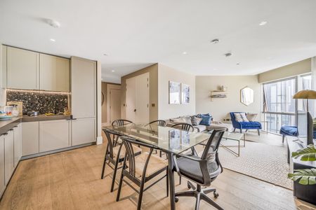 Available from Now - 3 Bed Apartment, Furnished - Photo 2