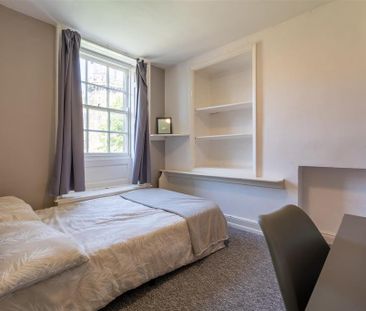 3 bedroom private hall to rent - Photo 5