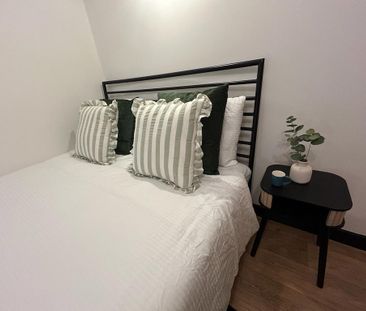 1 bedroom in a flat share to rent - Photo 1