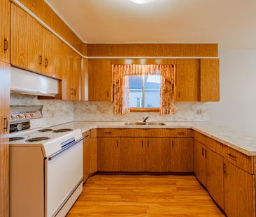 For Lease - 248 BERTIE Street Unit# UPPER, Fort Erie, Ontario - Photo 2