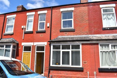 5 bedroom terraced house to rent - Photo 2