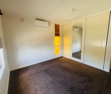 Private Secure & Walk to the Tram - Photo 5