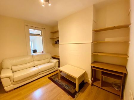 4 bedroom house to rent - Photo 3