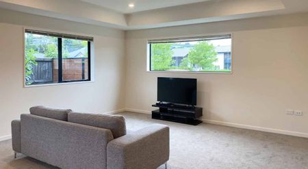 Three Bedroom Gem In Great Location! - Photo 5