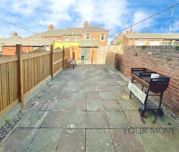 2 bedroom terraced house to rent - Photo 3