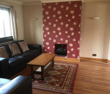 1 bedroom property with land to rent - Photo 2