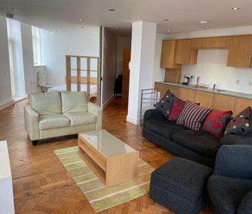 Studio to rent - Photo 1