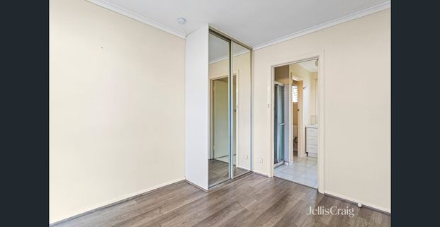 One-Bedroom One-Bathroom Unit - Photo 1