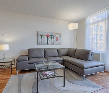 Rue Charlevoix - Photo 1