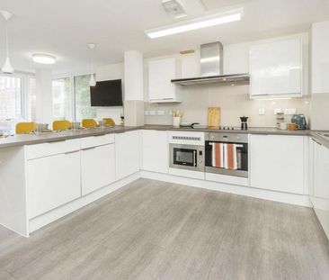 1 bedroom in a flat share to rent - Photo 4