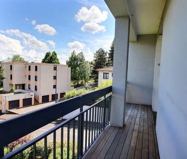 PARC MONTJUZET-T4 AVEC BALCON ET PARKING DERNIER ETAGE - Photo 2