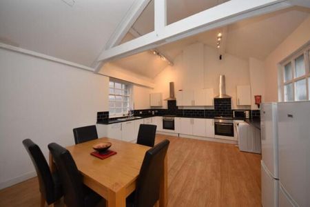 1 bedroom in a house share to rent - Photo 5