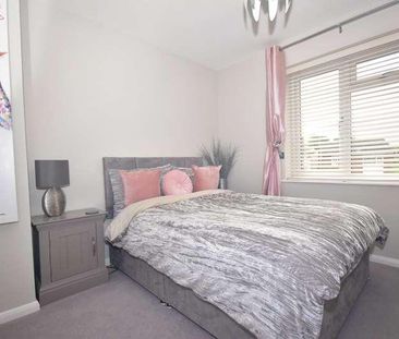 Manor Road, Wendover, HP22 - Photo 5