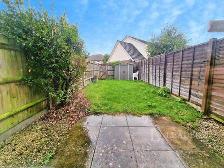 4 bedroom terraced house to rent - Photo 5