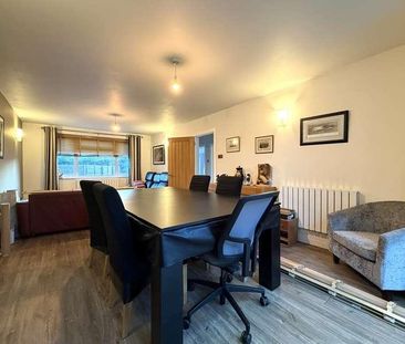 Frankton Gardens, Swindon, Wiltshire, SN3 - Photo 1